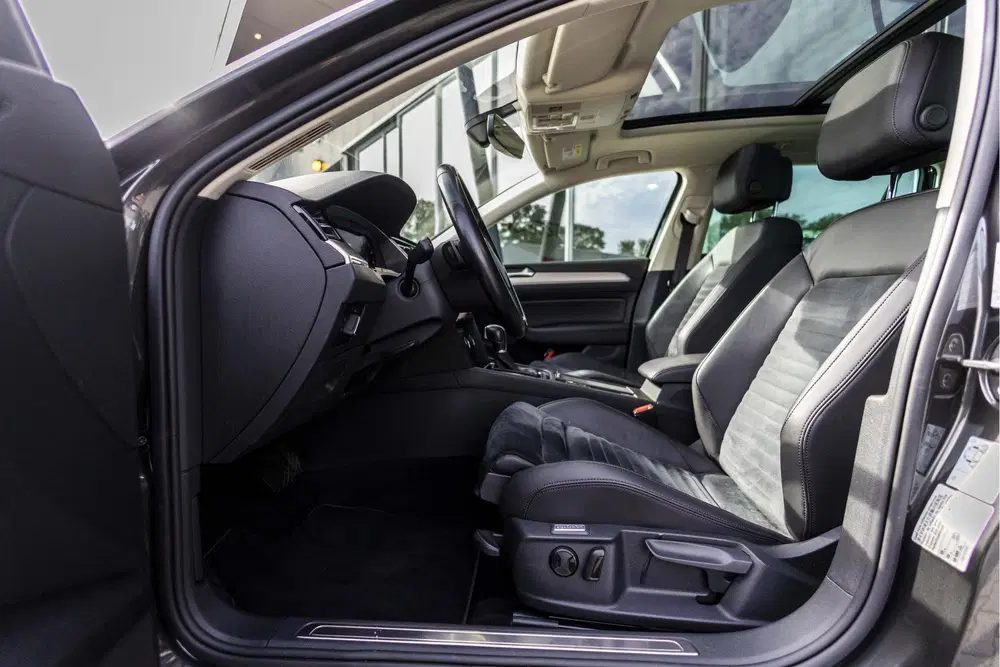 Volkswagen Passat 1.5 TSI Highline uit 2019, foto 9