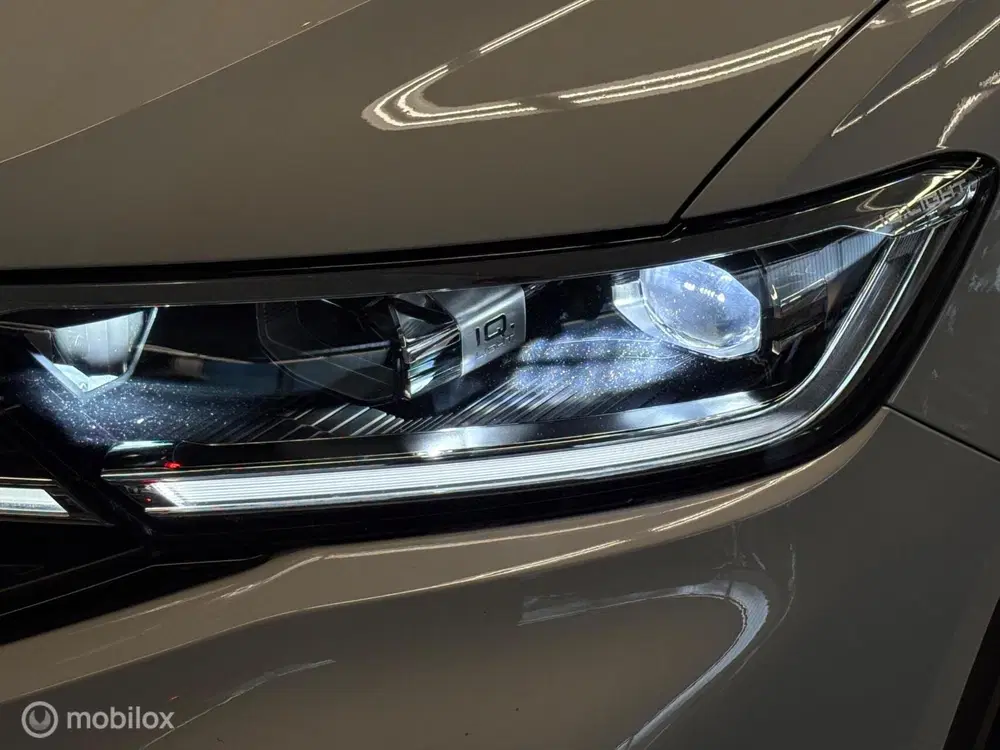 Volkswagen T-Roc 1.5 TSI 3x R-line Panorama uit 2023, foto 14