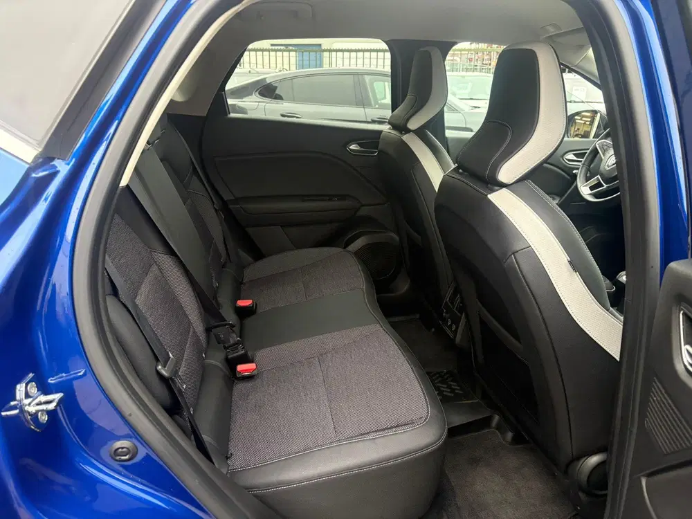Renault Captur 1.3 TCe 130 Intens uit 2019, foto 12