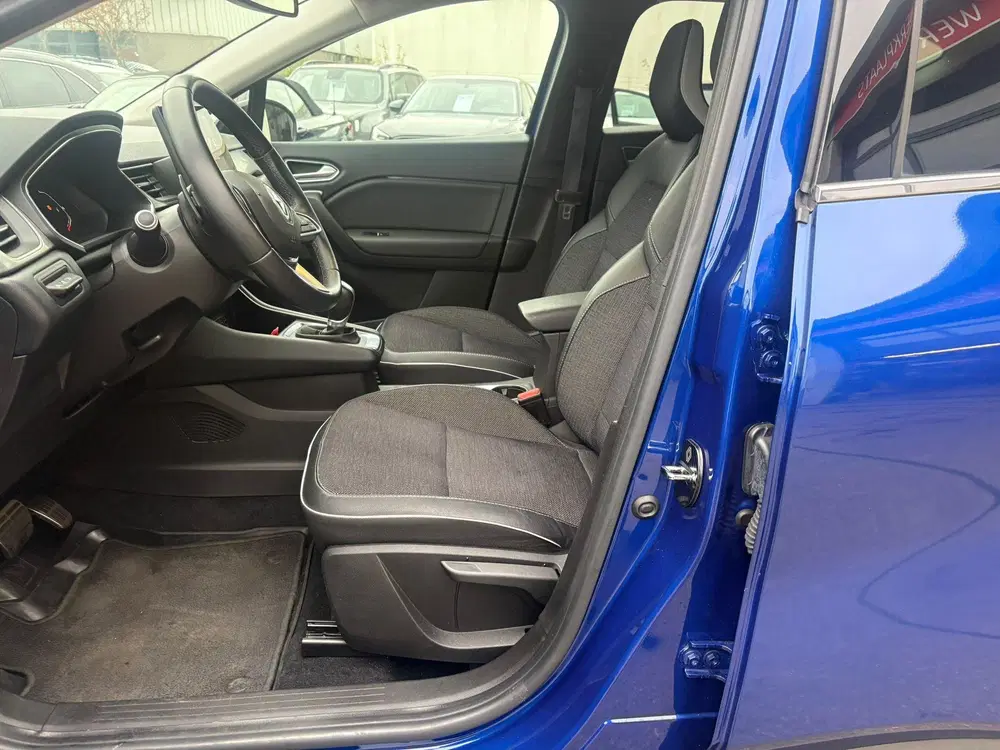 Renault Captur 1.3 TCe 130 Intens uit 2019, foto 2