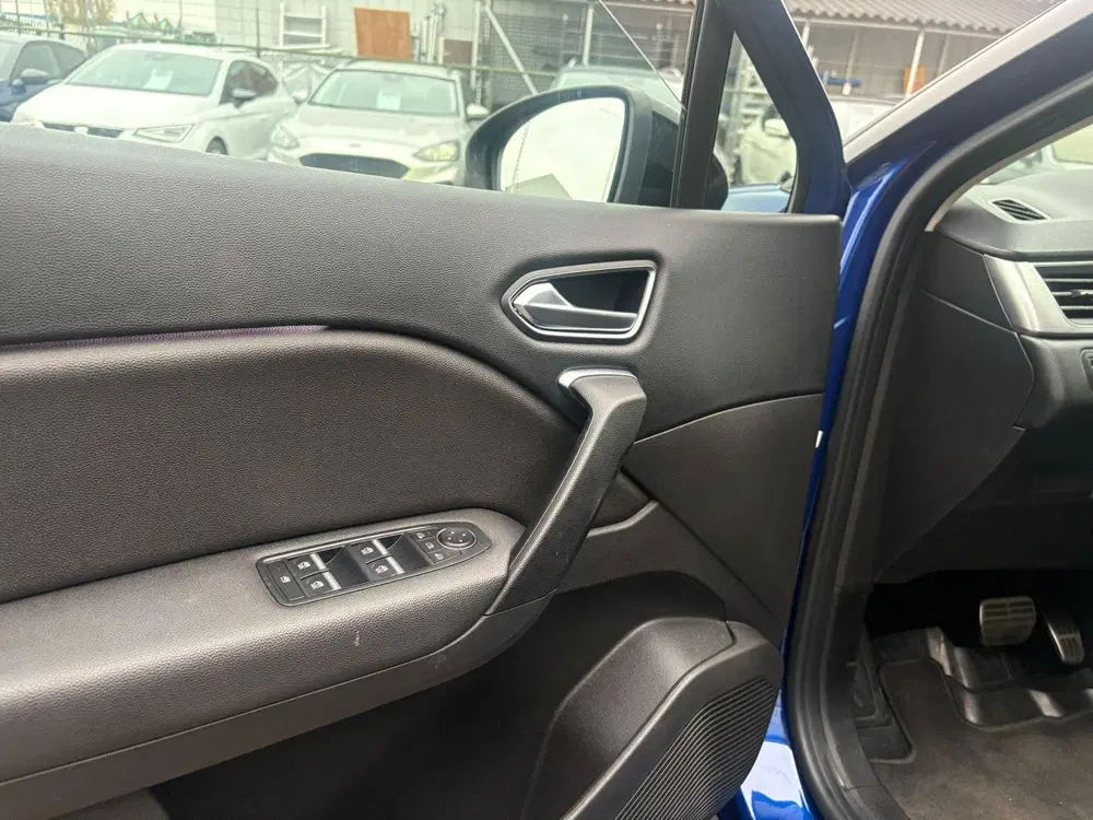 Renault Captur 1.3 TCe 130 Intens uit 2019, foto 7