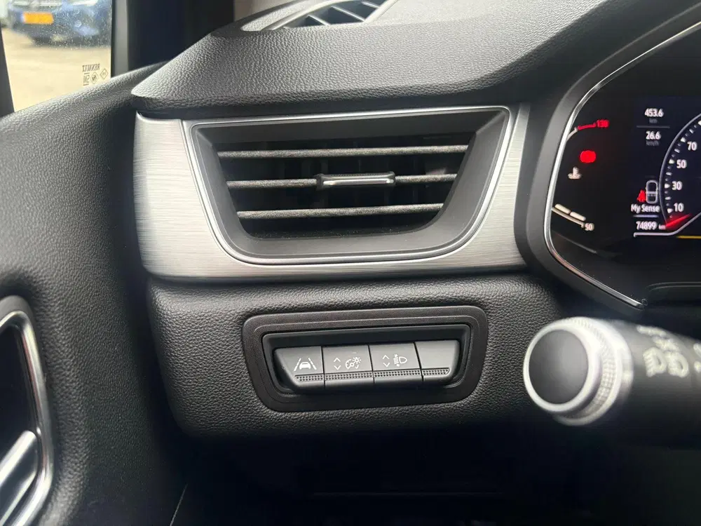 Renault Captur 1.3 TCe 130 Intens uit 2019, foto 8