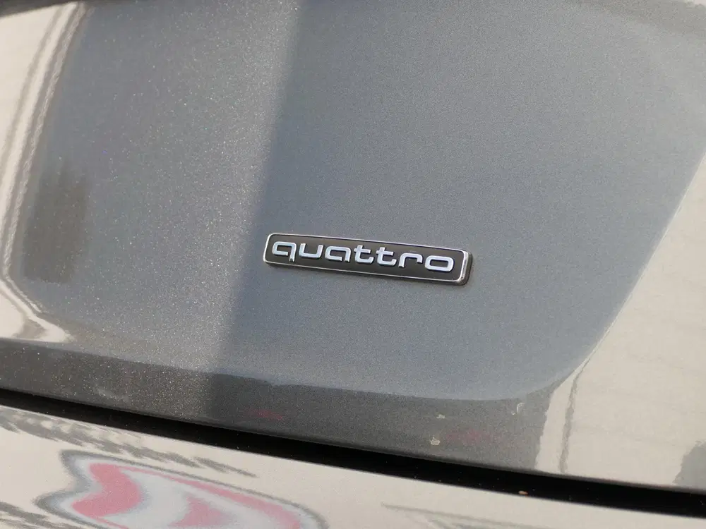 Audi Q5 50 TFSI e S-line Competition uit 2024, foto 13
