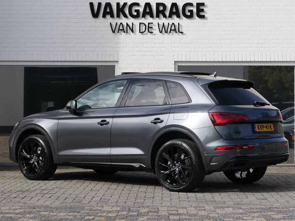 Audi Q5 50 TFSI e S-line Competition uit 2024, foto 3