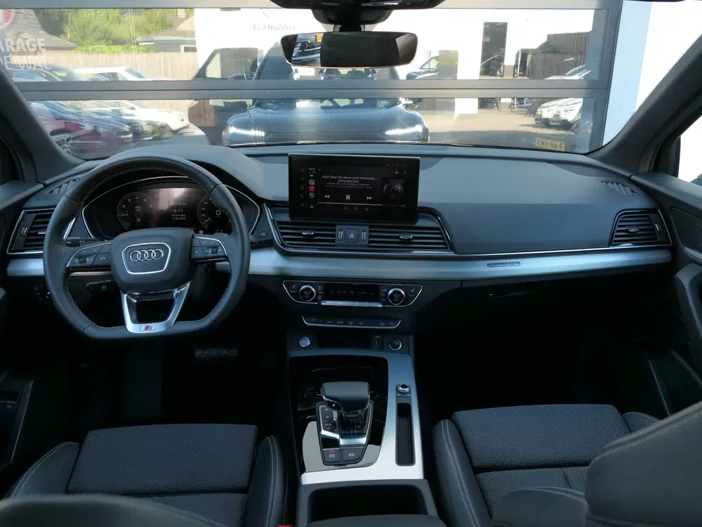 Audi Q5 50 TFSI e S-line Competition uit 2024, foto 4