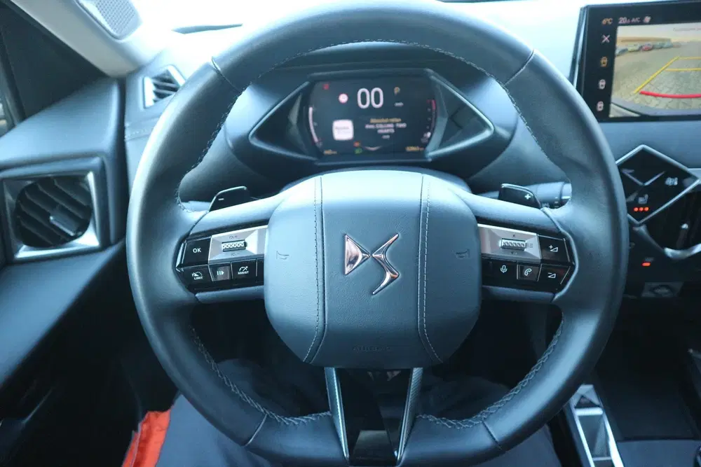 DS Automobiles DS 3 DS 3 1.2 PureTech Opéra AUTOMAAT NAVI 360 uit 2024, foto 15
