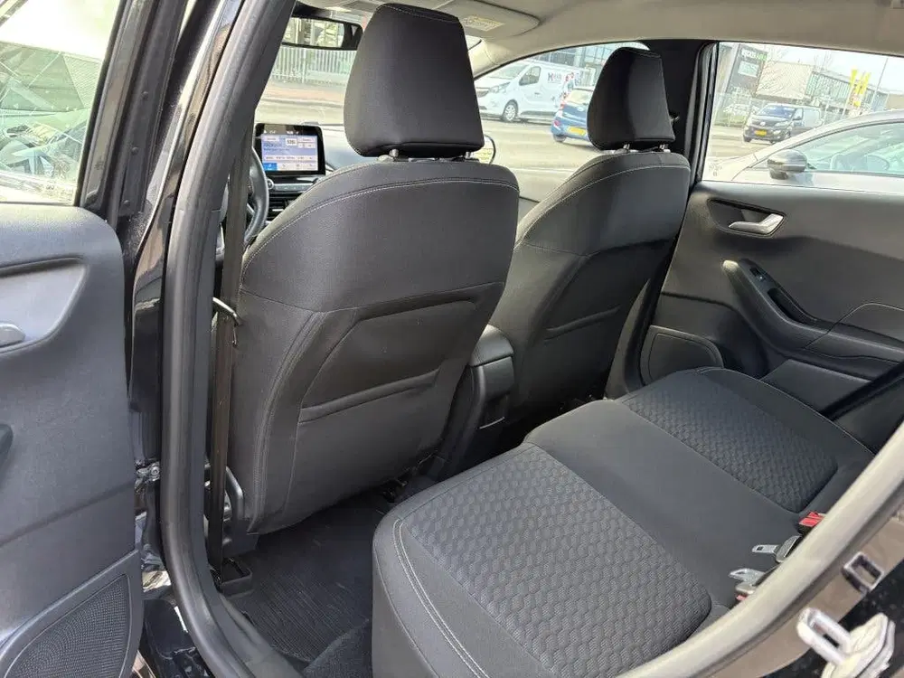 Ford Fiesta 1.0 EcoBoost Hybrid Titanium (bj 2023) uit 2023, foto 13