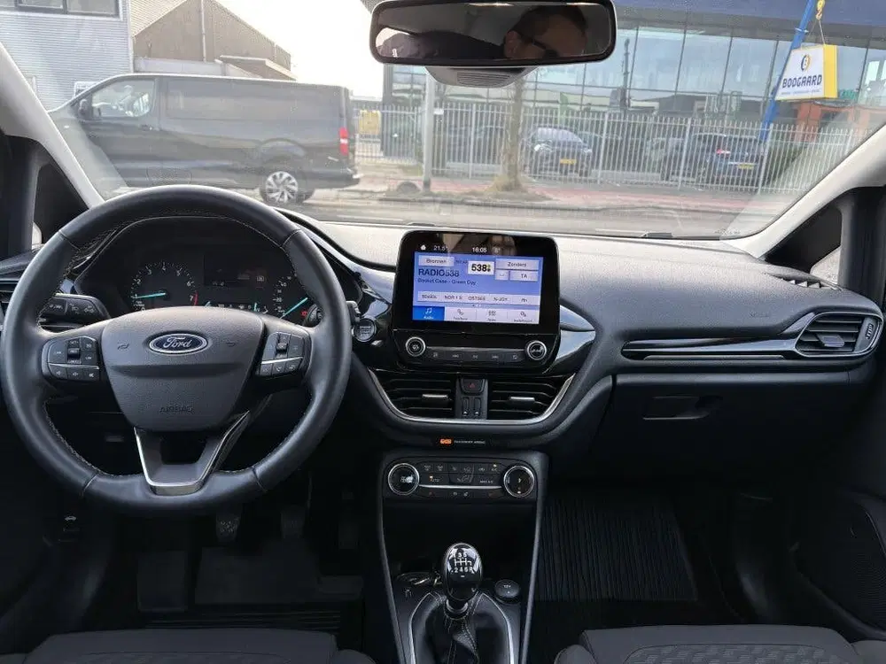 Ford Fiesta 1.0 EcoBoost Hybrid Titanium (bj 2023) uit 2023, foto 14