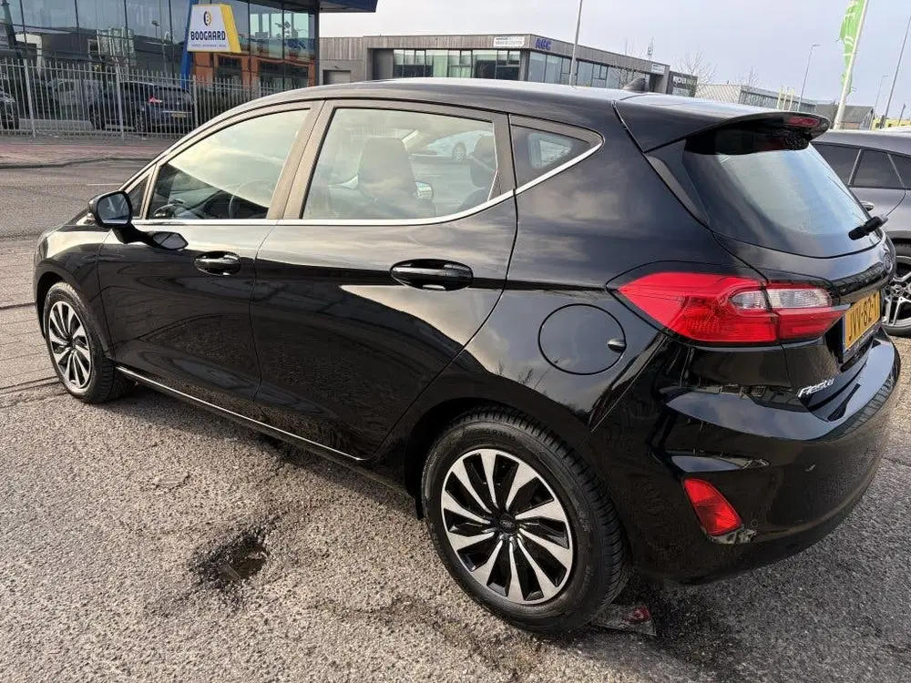 Ford Fiesta 1.0 EcoBoost Hybrid Titanium (bj 2023) uit 2023, foto 3