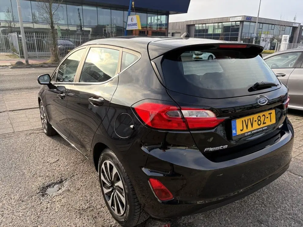 Ford Fiesta 1.0 EcoBoost Hybrid Titanium (bj 2023) uit 2023, foto 4