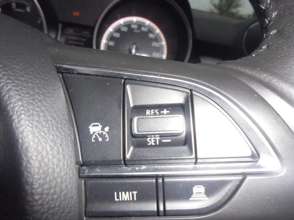 Suzuki Swift Suzuki swift 1.2 benzine Hybrid airco 30.0 uit 2023, foto 9