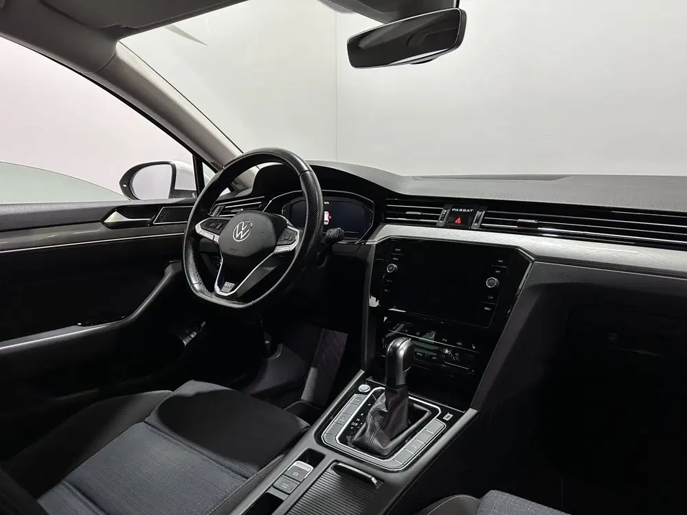 Volkswagen Passat 1.4 TSI PHEV GTE Business uit 2020, foto 3