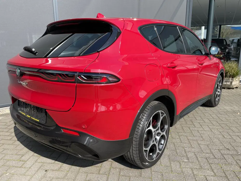 Alfa Romeo Tonale 1.5 Hybrid 160PK VGT TCT7 Veloce Automaat uit 2024, foto 4