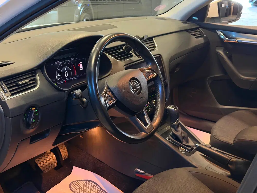 Skoda Octavia 1.5 TSI Greentech Business Edition Plus uit 2020, foto 10