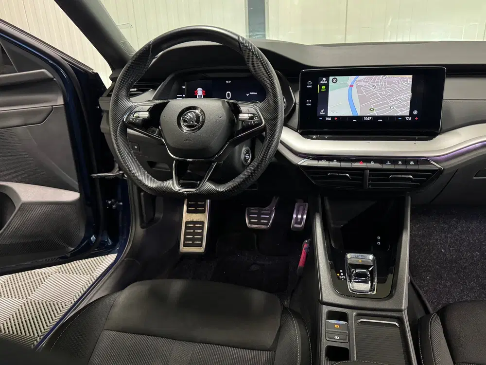 Skoda Octavia 1.0 e-TSI DSG uit 2021, foto 3