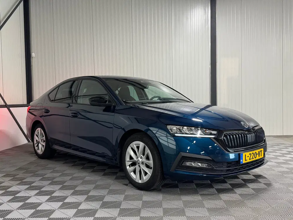 Skoda Octavia 1.0 e-TSI DSG uit 2021, foto 6