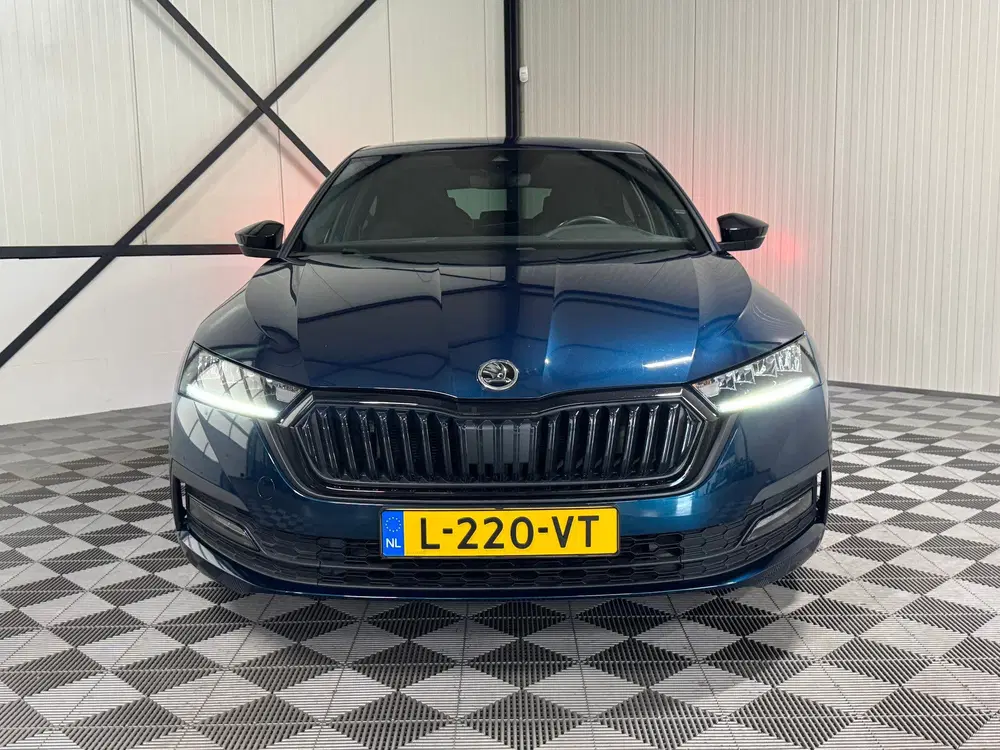 Skoda Octavia 1.0 e-TSI DSG uit 2021, foto 8
