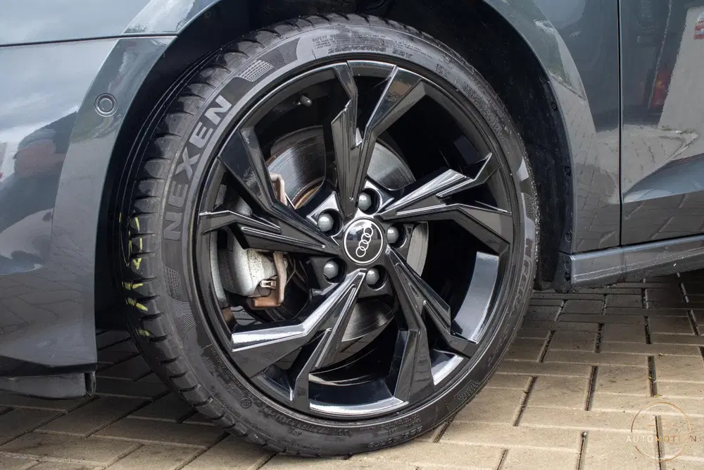 Audi A3 40 TFSIe Sline Edition PANO MEMORY B&O CAM uit 2023, foto 10