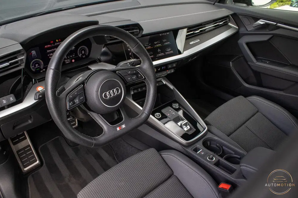 Audi A3 40 TFSIe Sline Edition PANO MEMORY B&O CAM uit 2023, foto 3