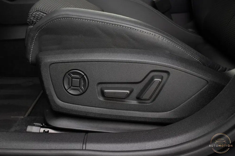 Audi A3 40 TFSIe Sline Edition PANO MEMORY B&O CAM uit 2023, foto 6
