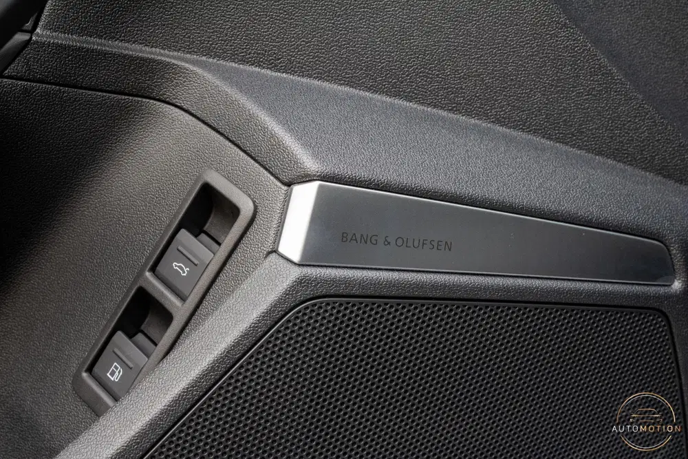 Audi A3 40 TFSIe Sline Edition PANO MEMORY B&O CAM uit 2023, foto 7
