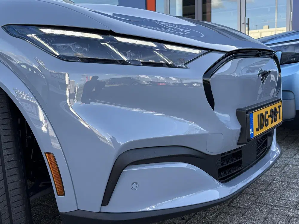 Ford Mustang Mach-E Extended Premium RWD 88 kWh uit 2025, foto 9
