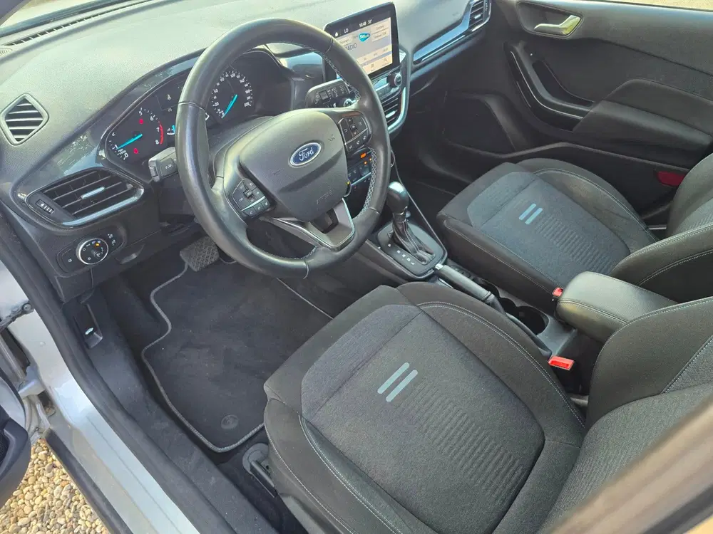 Ford Fiesta 1.0 EcoBoost Hybrid Titanium Vignale Autom uit 2022, foto 2