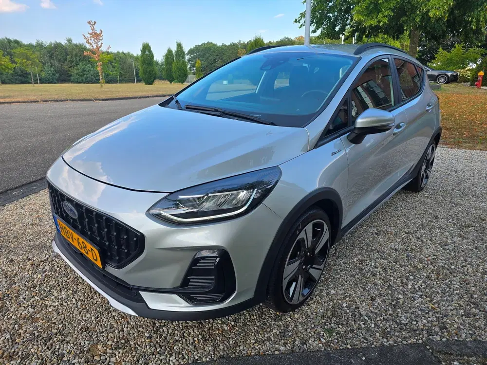 Ford Fiesta 1.0 EcoBoost Hybrid Titanium Vignale Autom uit 2022, foto 6