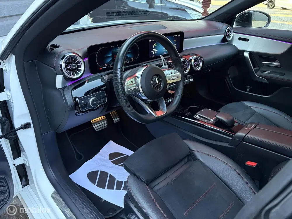 Mercedes-Benz CLA Mercedes CLA-klasse 250 e AMG Line uit 2022, foto 12