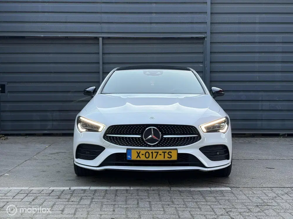 Mercedes-Benz CLA Mercedes CLA-klasse 250 e AMG Line uit 2022, foto 2