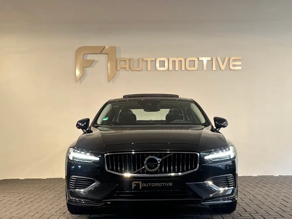 Volvo S60 2.0 Recharge T8 AWD Inscription Pano uit 2021, foto 3