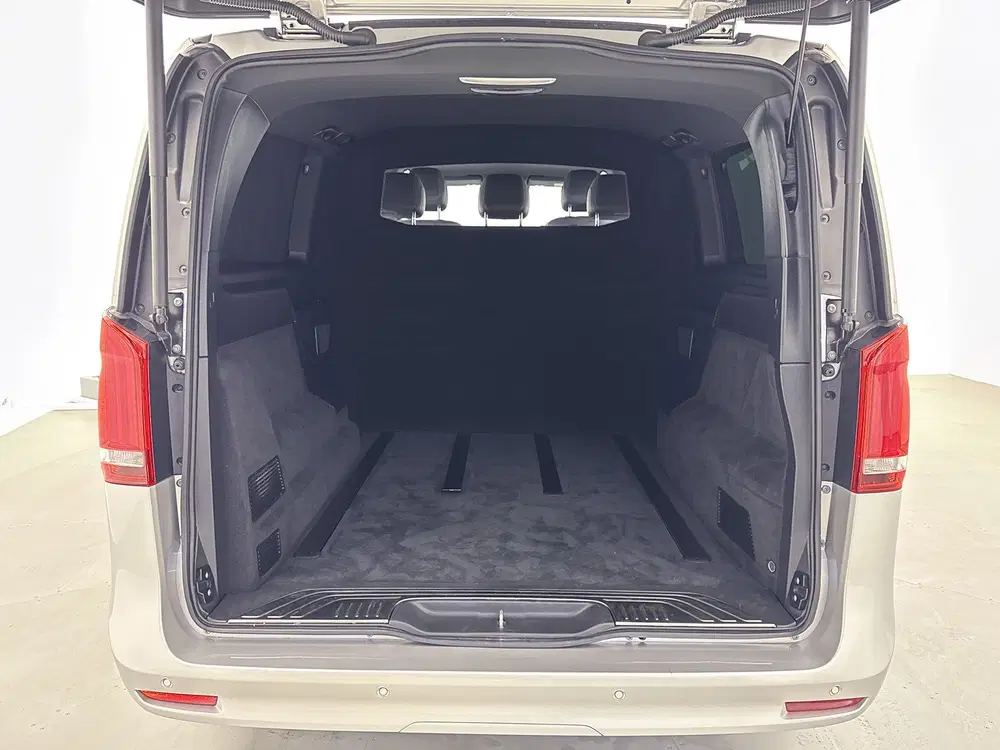 Mercedes-Benz V-Klasse 250d 4-MATIC L3 AMG-line Leder Camera uit 2023, foto 15