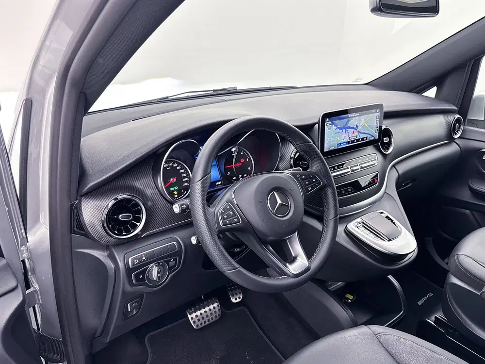Mercedes-Benz V-Klasse 250d 4-MATIC L3 AMG-line Leder Camera uit 2023, foto 4