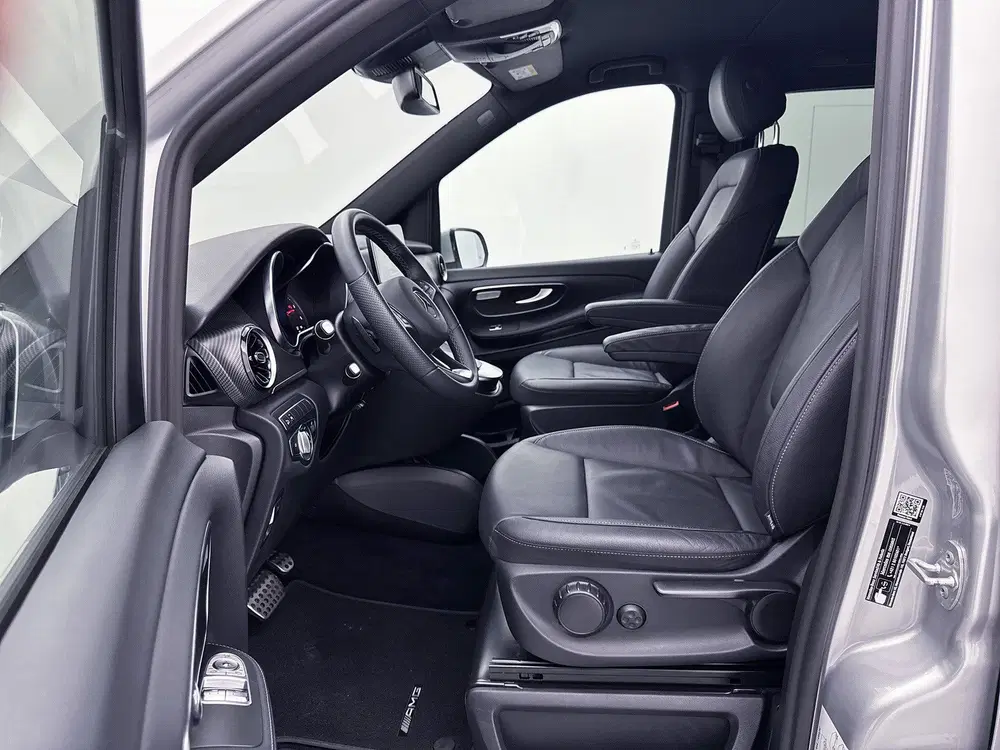 Mercedes-Benz V-Klasse 250d 4-MATIC L3 AMG-line Leder Camera uit 2023, foto 8