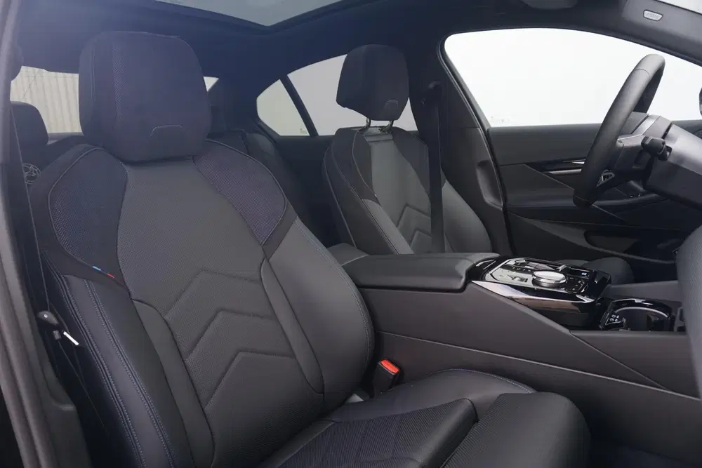 BMW i5 Sedan xDrive40 M Sportpakket 19'' uit 2026, foto 7