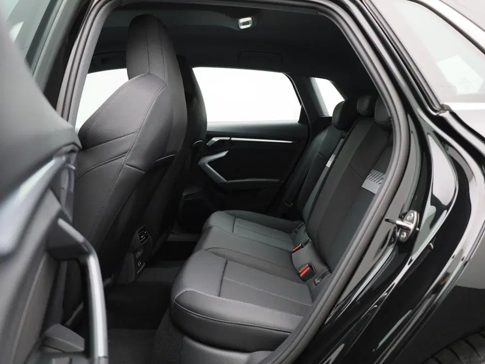 Audi A3 40 TFSI e S edition l Demo l Cruise contro uit 2026, foto 12