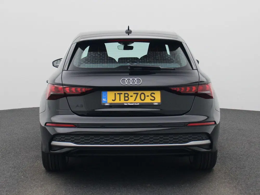 Audi A3 40 TFSI e S edition l Demo l Cruise contro uit 2026, foto 5