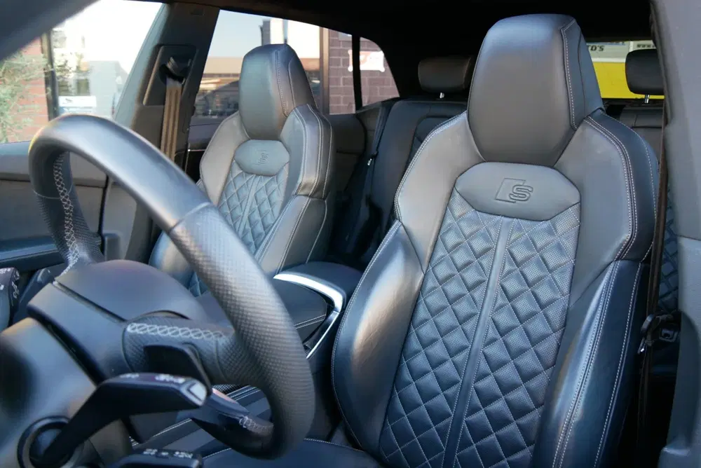 Audi SQ8 4.0 TFSI quattro B&O advance. pano. mega v uit 2021, foto 10