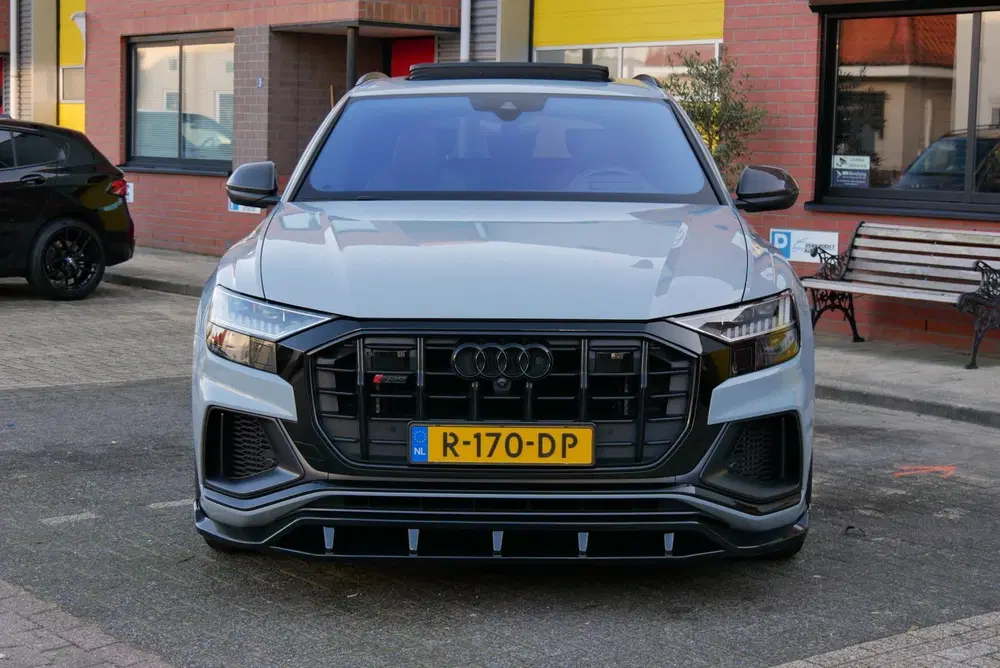 Audi SQ8 4.0 TFSI quattro B&O advance. pano. mega v uit 2021, foto 3