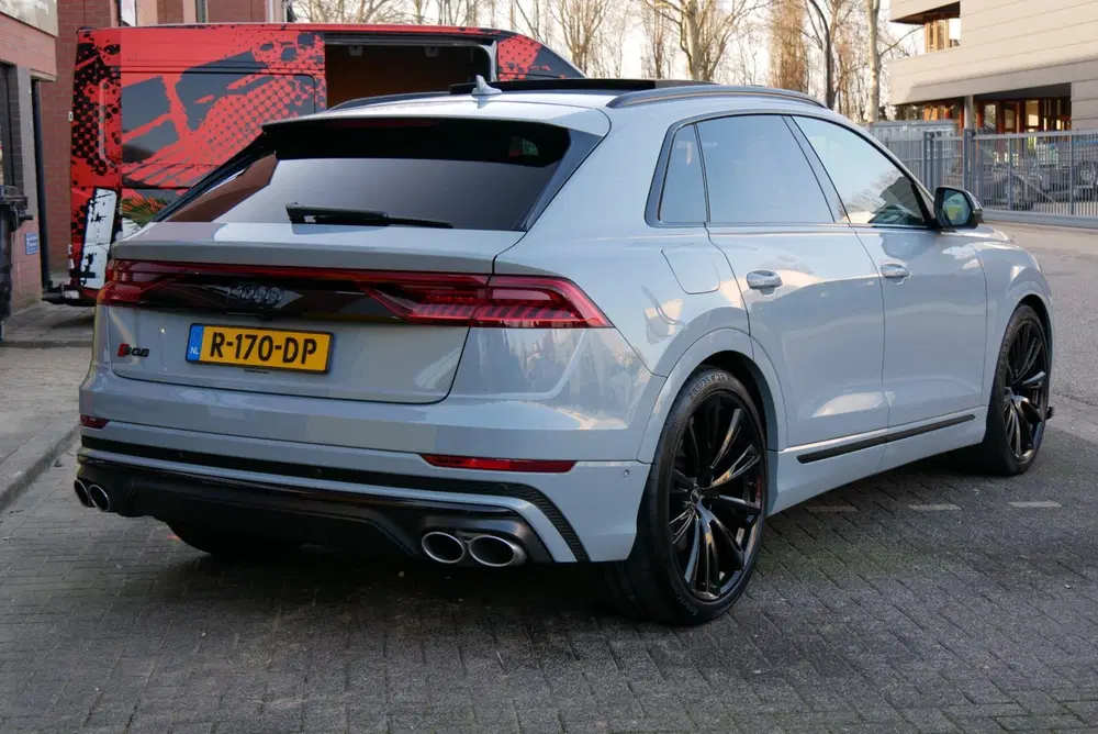 Audi SQ8 4.0 TFSI quattro B&O advance. pano. mega v uit 2021, foto 6