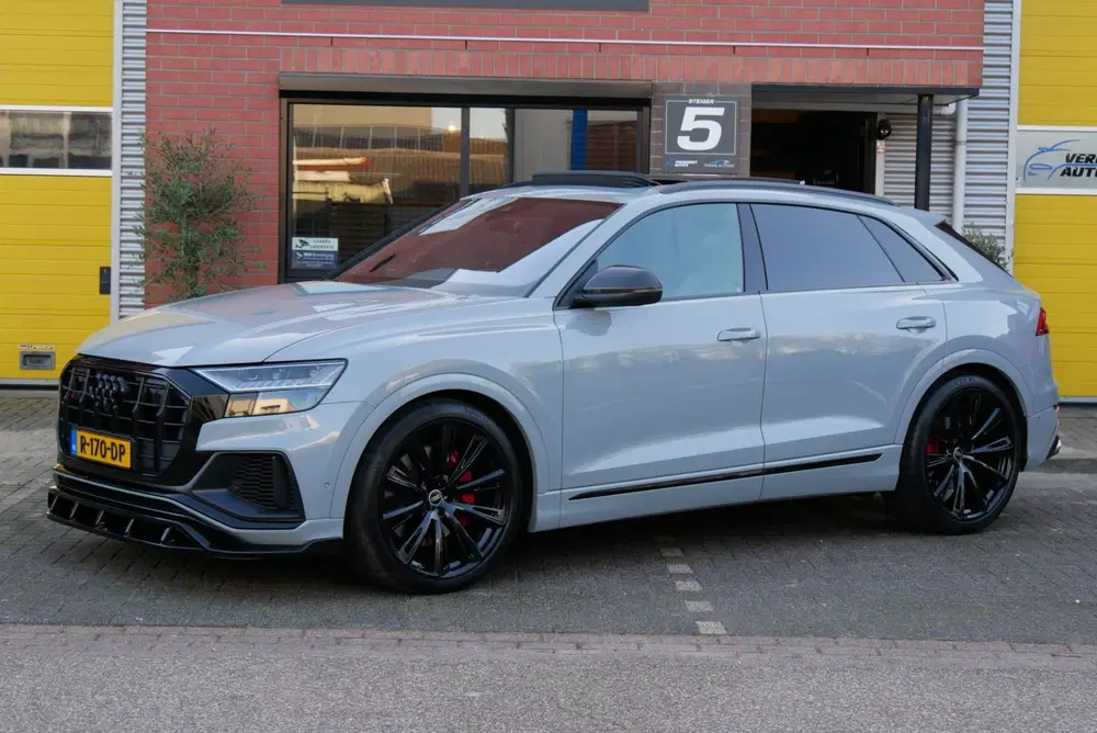 Audi SQ8 4.0 TFSI quattro B&O advance. pano. mega v uit 2021, foto 7