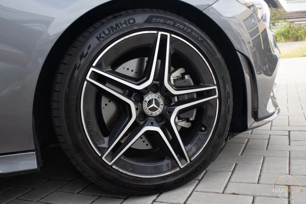 Mercedes-Benz CLA 200 AMG Line PANO MEMORY BURMESTER uit 2022, foto 13