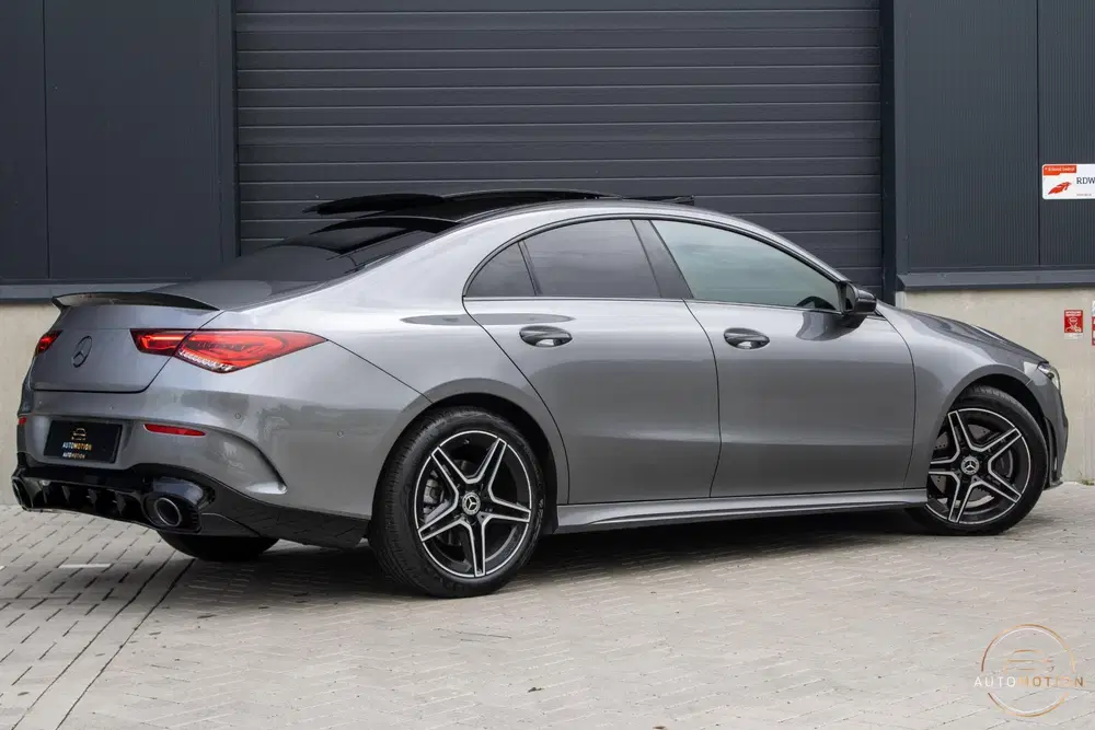 Mercedes-Benz CLA 200 AMG Line PANO MEMORY BURMESTER uit 2022, foto 2