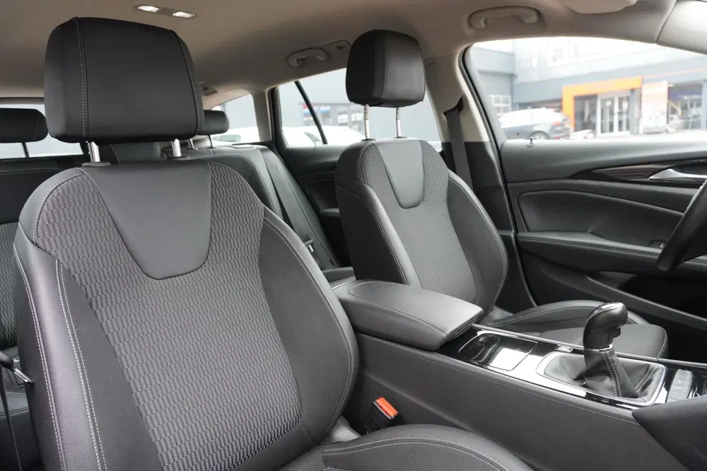 Opel Insignia 1.5 Turbo Business Executive uit 2020, foto 12