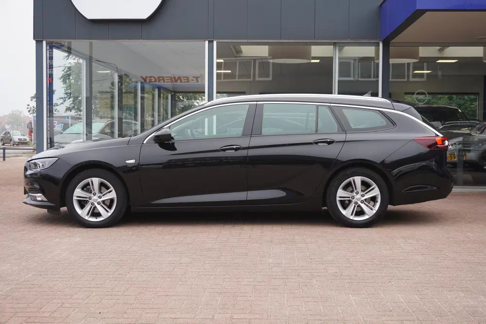 Opel Insignia 1.5 Turbo Business Executive uit 2020, foto 2