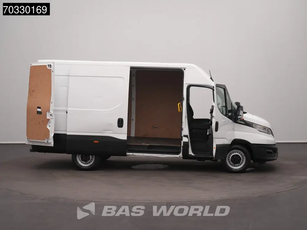 Iveco Daily Automaat L2H2 Airco Cruise Camera 3 uit 2023, foto 10