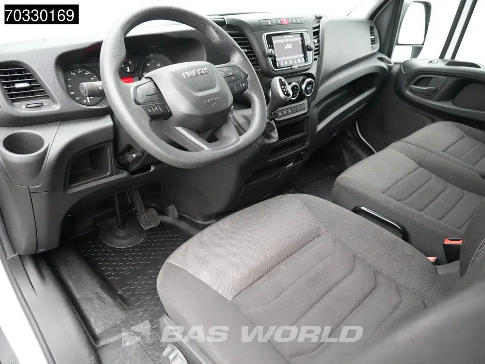 Iveco Daily Automaat L2H2 Airco Cruise Camera 3 uit 2023, foto 3