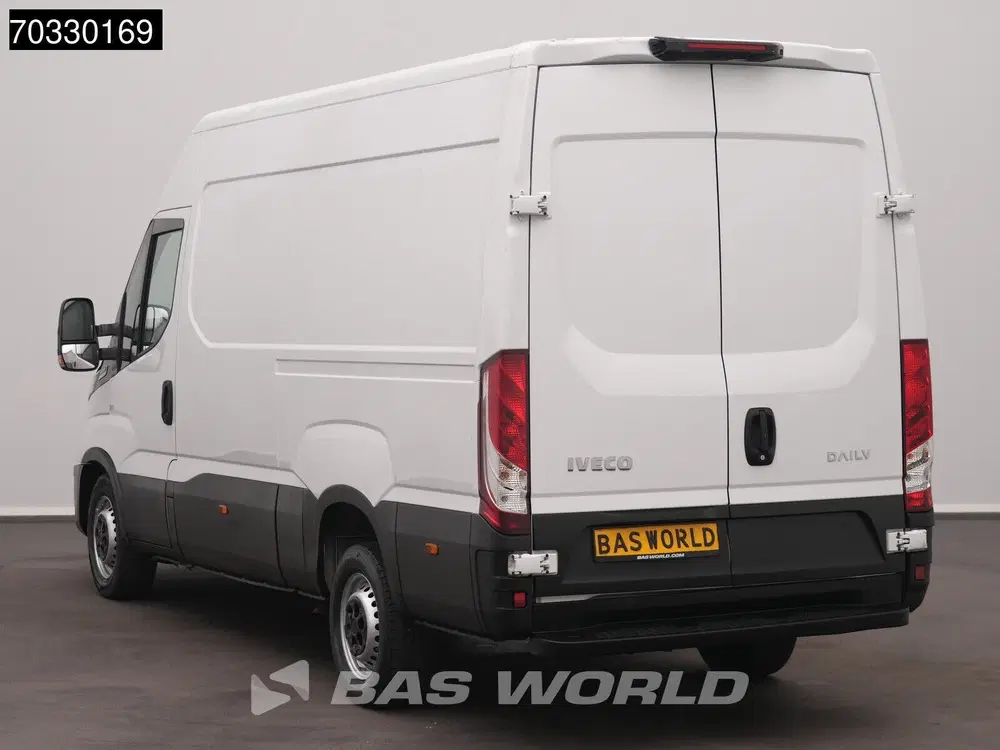 Iveco Daily Automaat L2H2 Airco Cruise Camera 3 uit 2023, foto 6