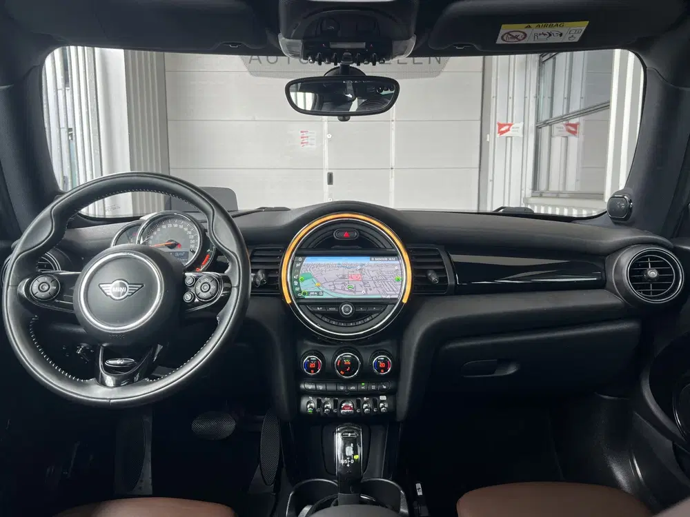 Mini Cooper 1.5 Cooper 60 Years Edition uit 2019, foto 13