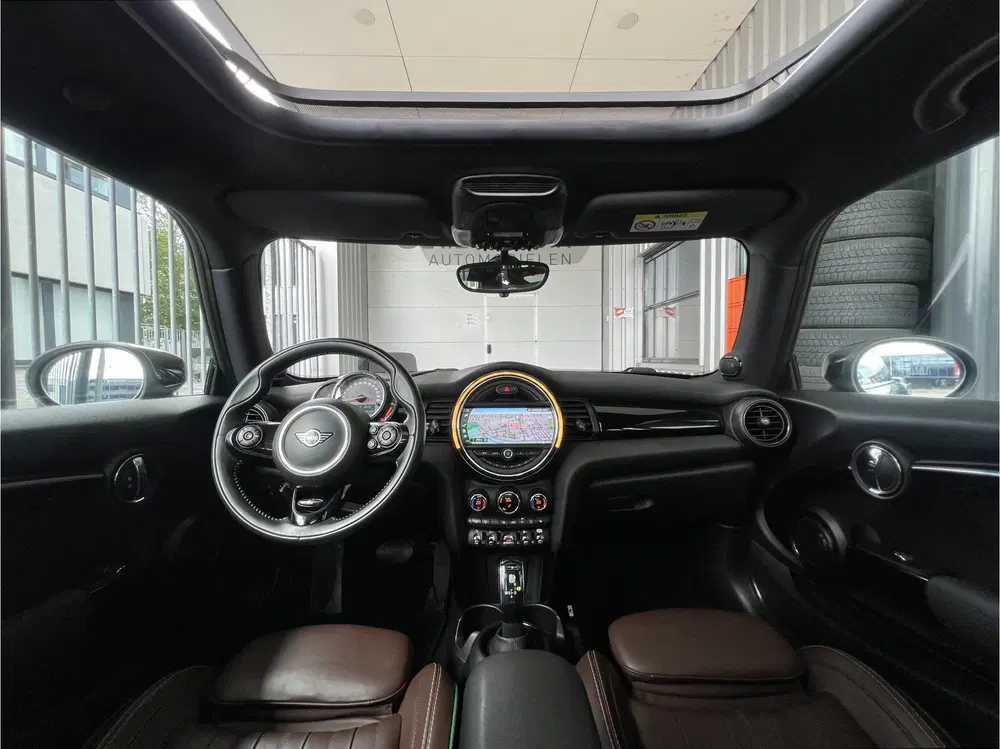 Mini Cooper 1.5 Cooper 60 Years Edition uit 2019, foto 14